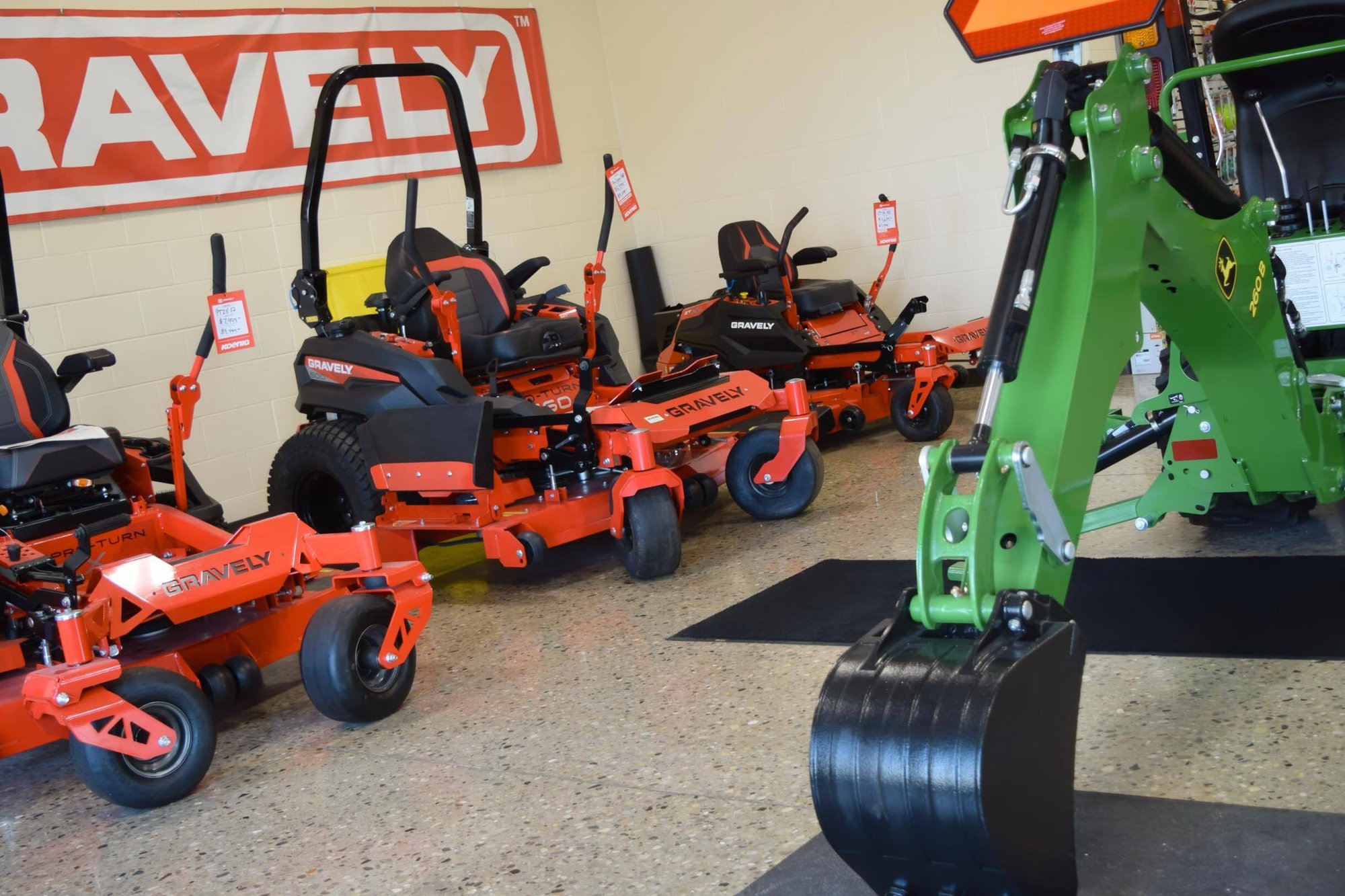 Koenig Equipment John Deere Greenville, Ohio Store 14