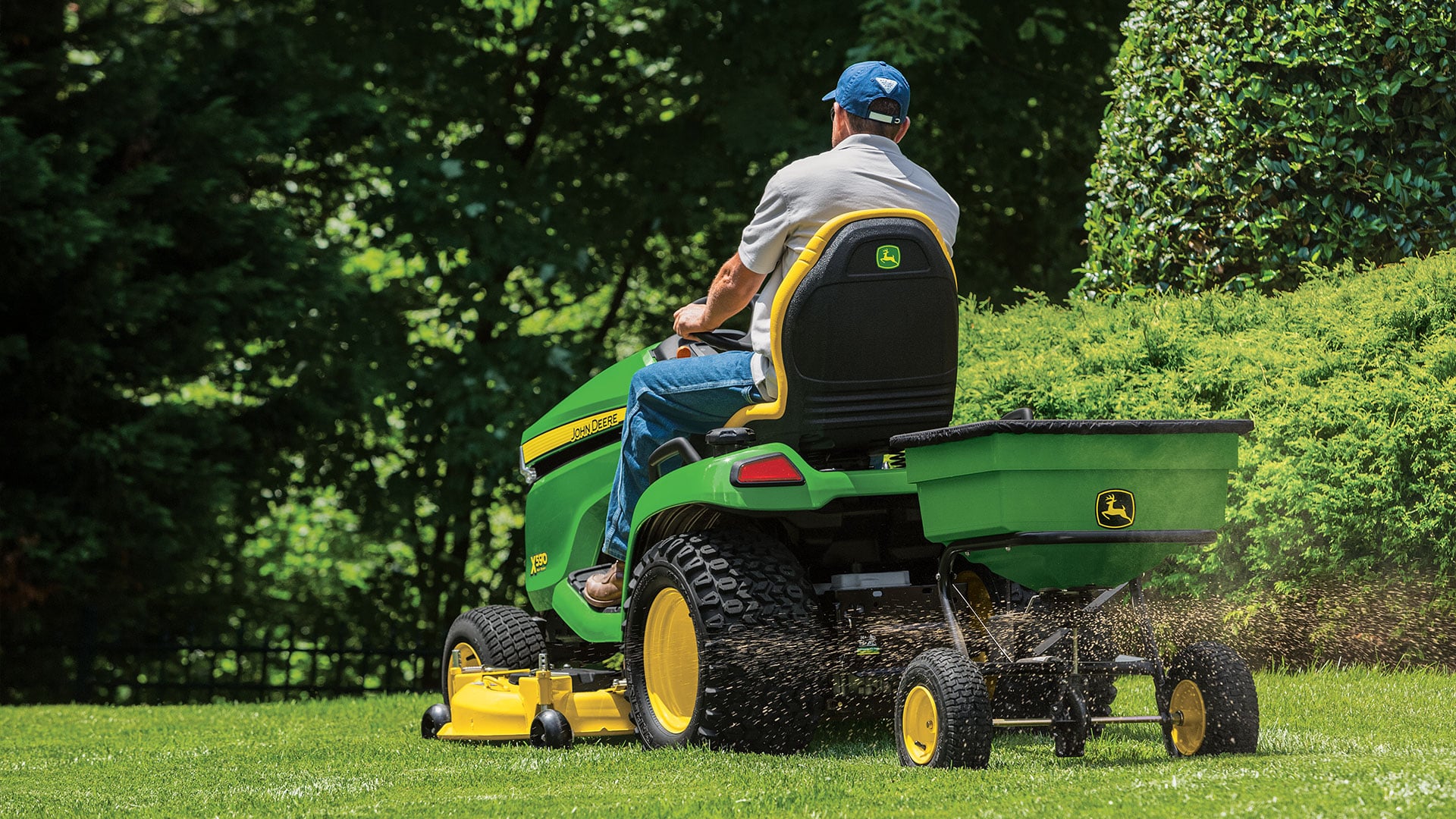 Fall Lawn Handoff: What Changes on Your Mower and Fertility Program as Growing Slows