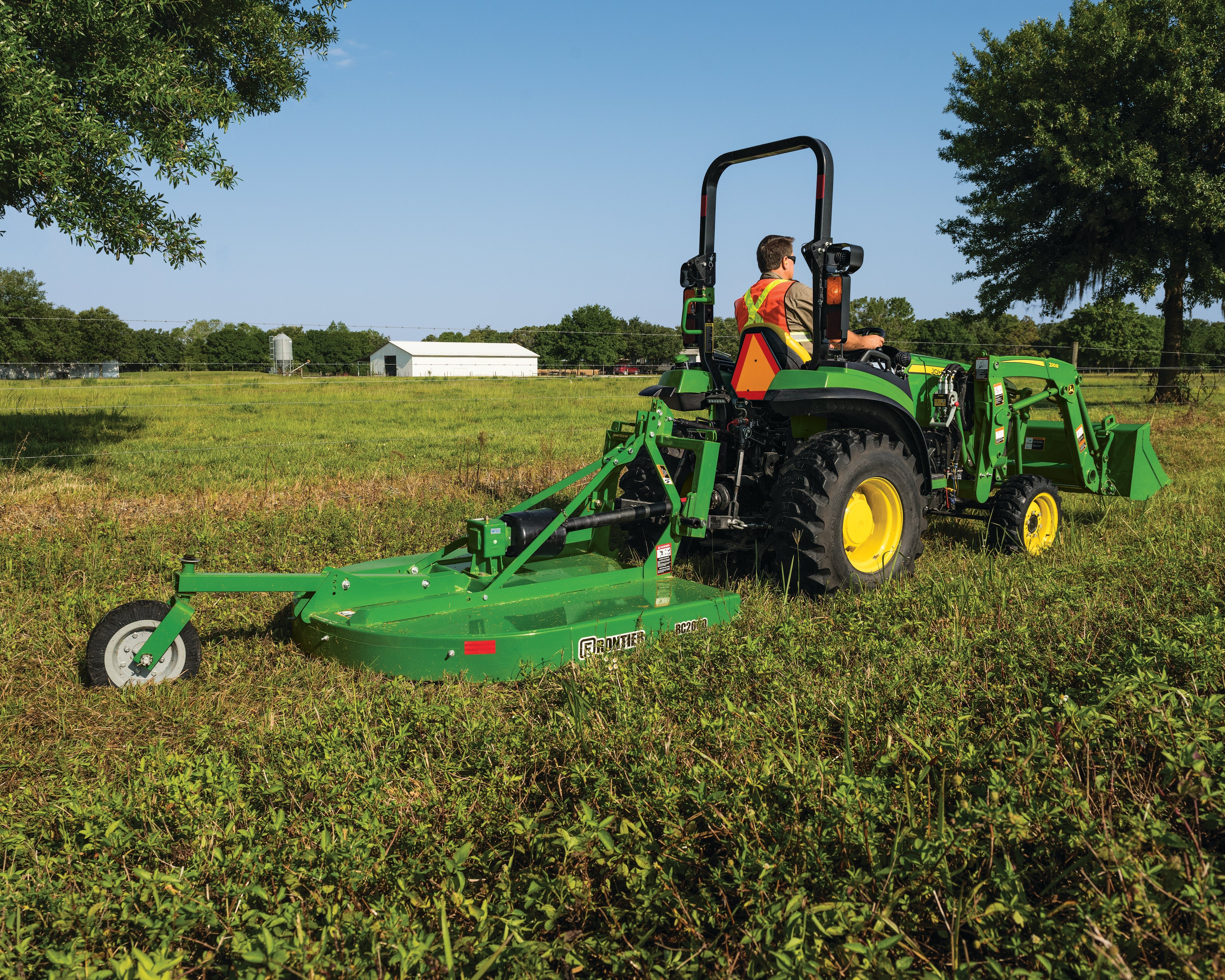 John Deere 2032R Compact Tractor