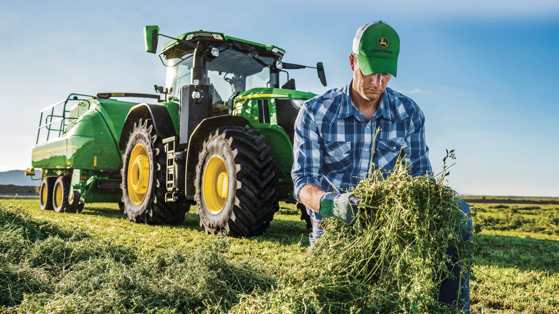 Late-Season Forage: Stockpiling Pasture and Prepping Your Baler for the Final Cutting