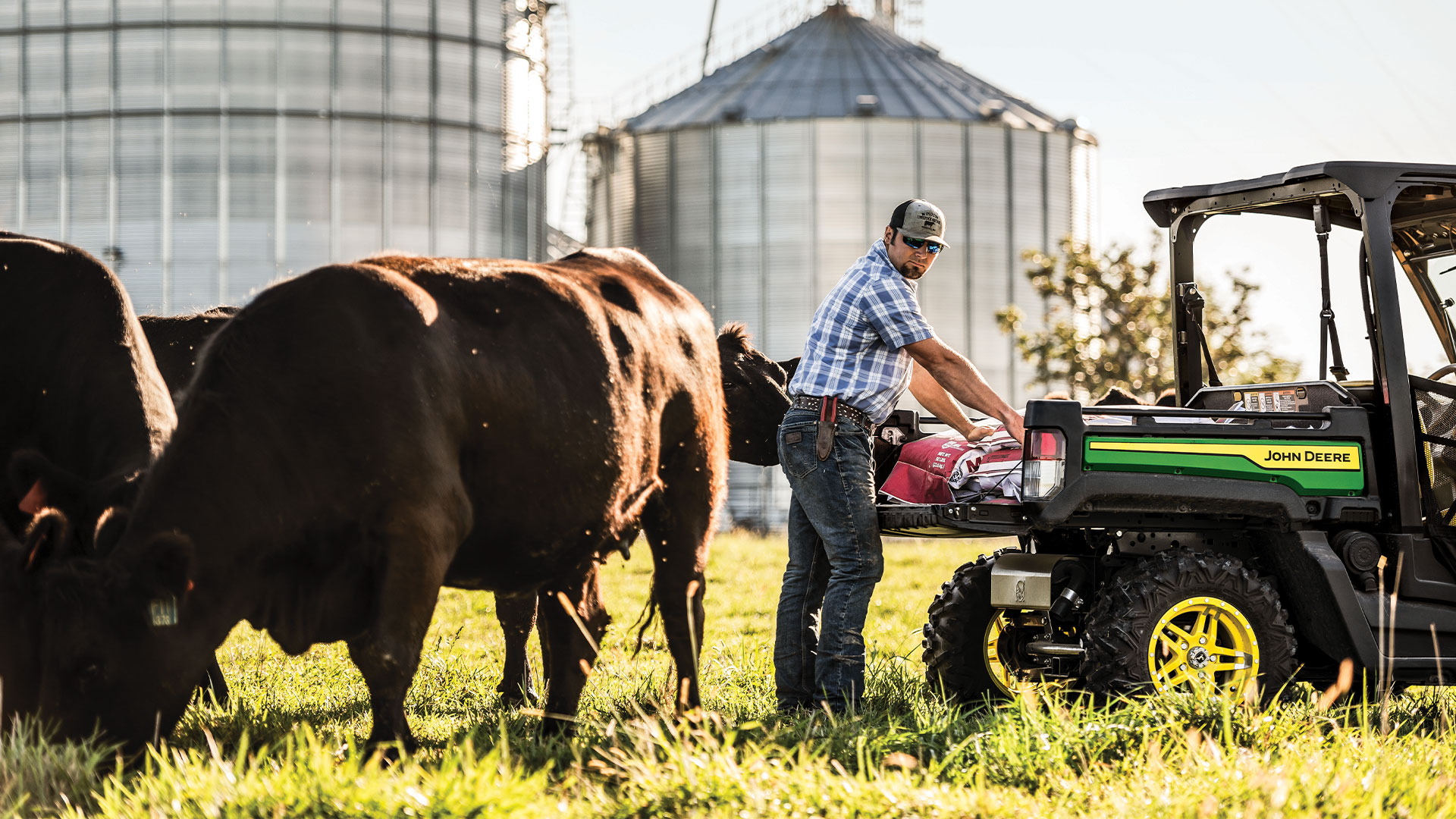 Fall Fencing & Feed Hauling: Picking the Right Gator for Livestock