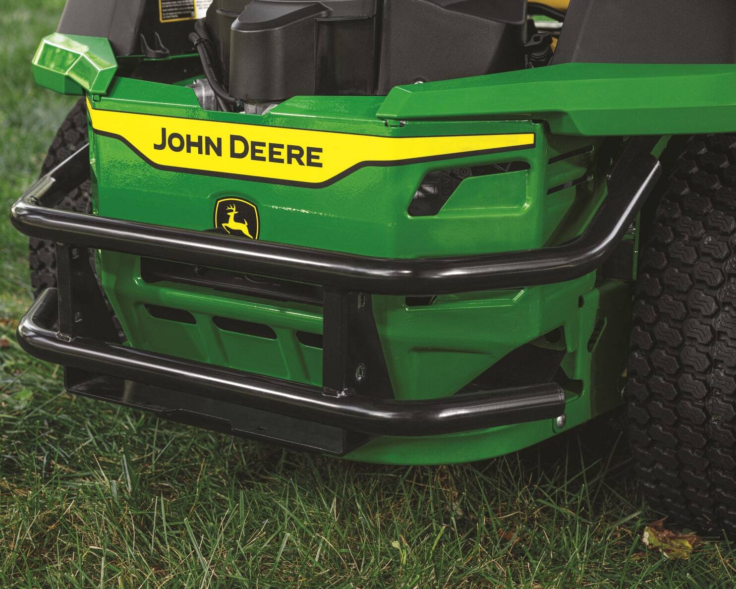 Z365R ZTrakT Mower_r4g074272 (1)-min