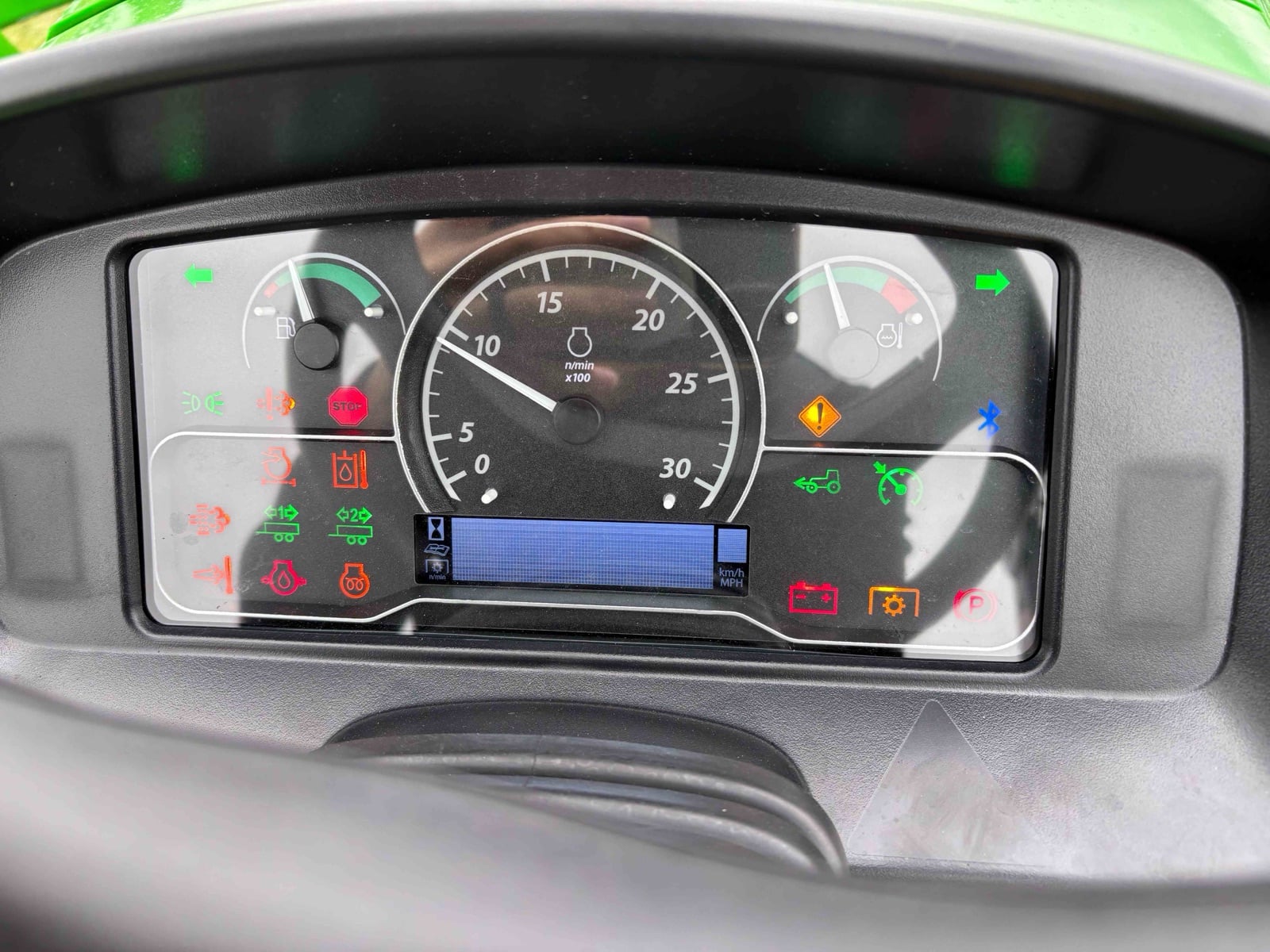 John Deere 2032R dash display