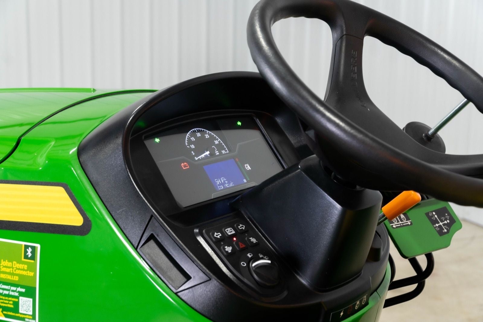 John Deere 3032E dash