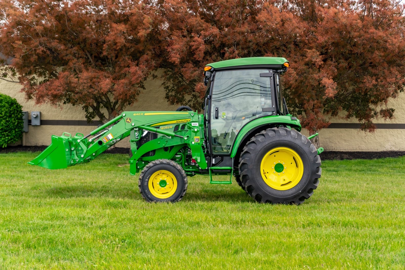 John Deere 4052R cab tractor with a 440R loader